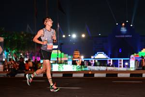 BIB: 2215
                            <button type="button" onclick="openModal(15059522)" class="btn btn-primary btn-sm float-right btn-popup" data-toggle="modal" data-target=".modal-high-quality">
                        <i class="fas fa-shopping-cart"></i> Add to Cart
                    </button>
                                            <button type="button" onclick="isThisMe(15059522, true)" class="btn btn-success btn-sm float-right btn-popup btn-isme hidden" data-toggle="tooltip" data-placement="bottom" title="นี่คือรูปของคุณใช่ไหม คลิกที่นี่เพื่อเอาเข้าอัลบั้ม">
                        <i class="fas fa-plus"></i> Add to album
                    </button>
                    <button type="button" onclick="isThisMe(15059522, false)" class="btn btn-warning btn-sm float-right btn-popup btn-isnotme hidden">
                        <i class="fas fa-ban"></i> Remove from album
                    </button>